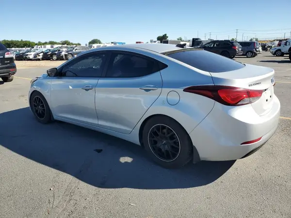 5NPDH4AE8GH761044 2016 HYUNDAI ELANTRA - Image 2