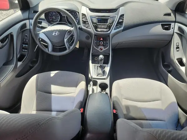 5NPDH4AE8GH761366 2016 HYUNDAI ELANTRA - Image 8
