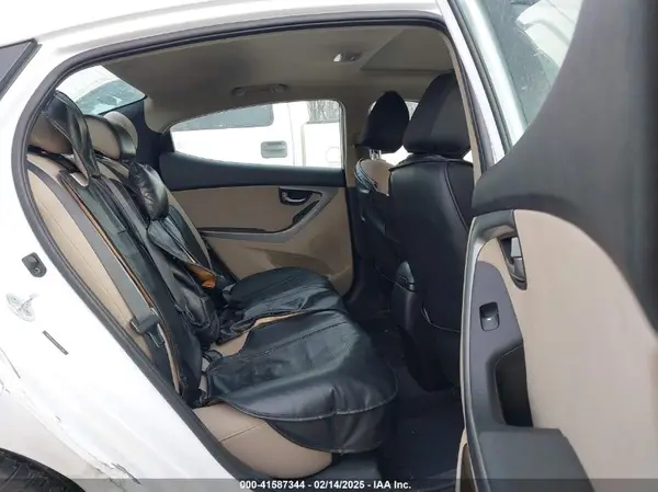 5NPDH4AE8GH764798 2016 HYUNDAI ELANTRA - Image 8