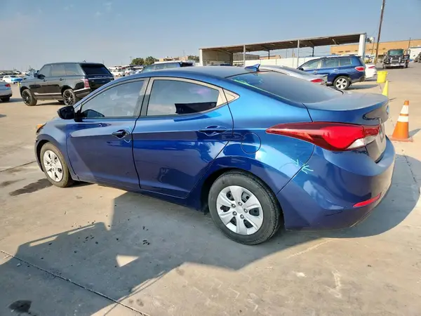 5NPDH4AE8GH766275 2016 HYUNDAI ELANTRA - Image 2