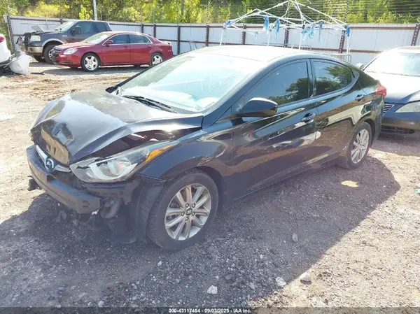 5NPDH4AE8GH766809 2016 HYUNDAI ELANTRA - Image 2