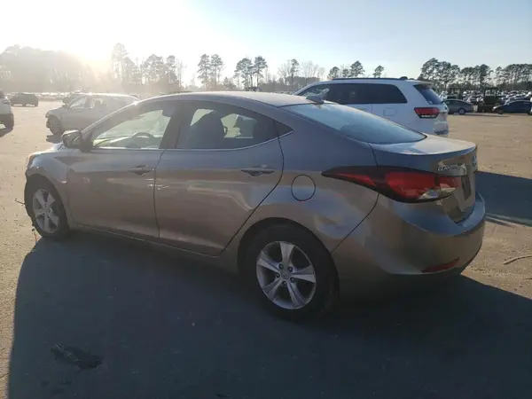 5NPDH4AE8GH766843 2016 HYUNDAI ELANTRA - Image 2
