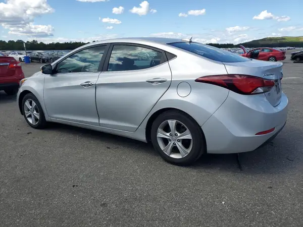 5NPDH4AE8GH767863 2016 HYUNDAI ELANTRA - Image 2