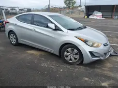5NPDH4AE8GH767877 2016 HYUNDAI ELANTRA
