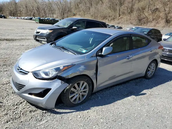5NPDH4AE8GH768477 2016 HYUNDAI ELANTRA - Image 1
