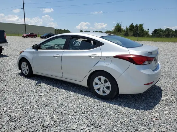 5NPDH4AE8GH769922 2016 HYUNDAI ELANTRA - Image 2