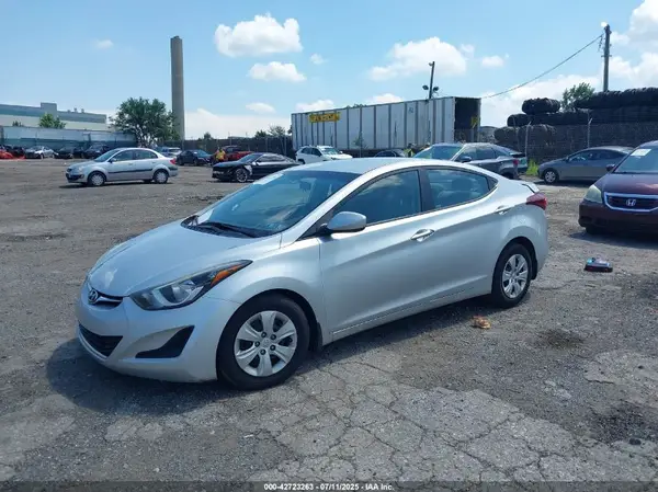 5NPDH4AE8GH771508 2016 HYUNDAI ELANTRA - Image 2