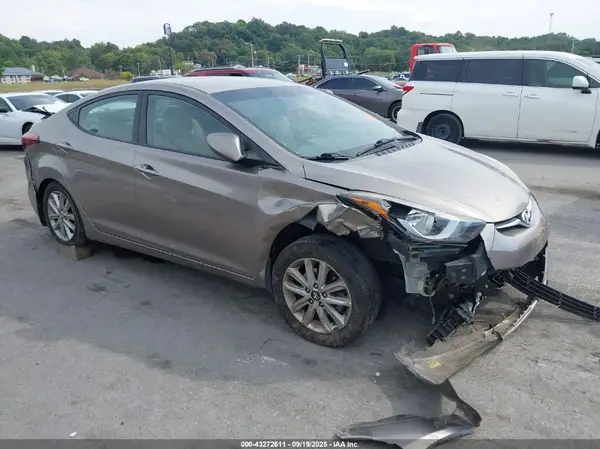 5NPDH4AE8GH771928 2016 HYUNDAI ELANTRA - Image 1