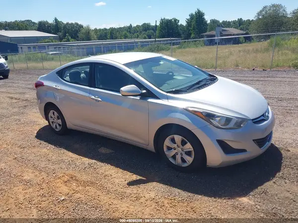 5NPDH4AE8GH774425 2016 HYUNDAI ELANTRA - Image 1