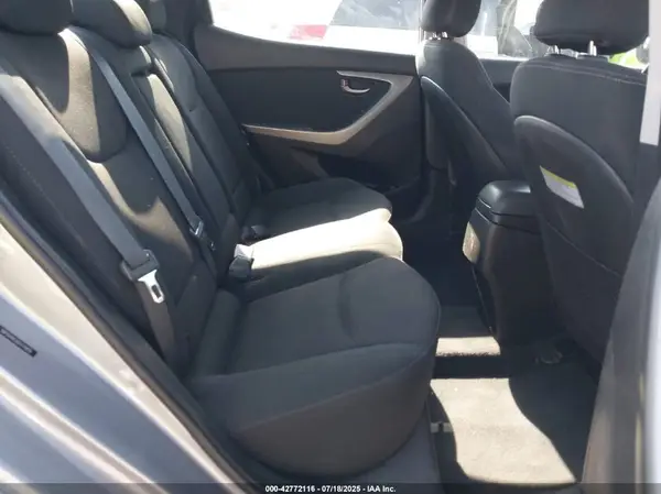 5NPDH4AE8GH774859 2016 HYUNDAI ELANTRA - Image 8