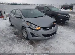 5NPDH4AE8GH779611 2016 HYUNDAI ELANTRA