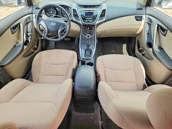 5NPDH4AE8GH781729 2016 HYUNDAI ELANTRA - Image 8
