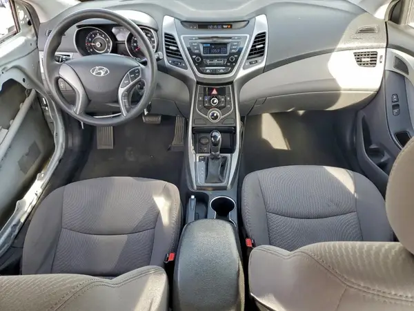 5NPDH4AE8GH782184 2016 HYUNDAI ELANTRA - Image 8