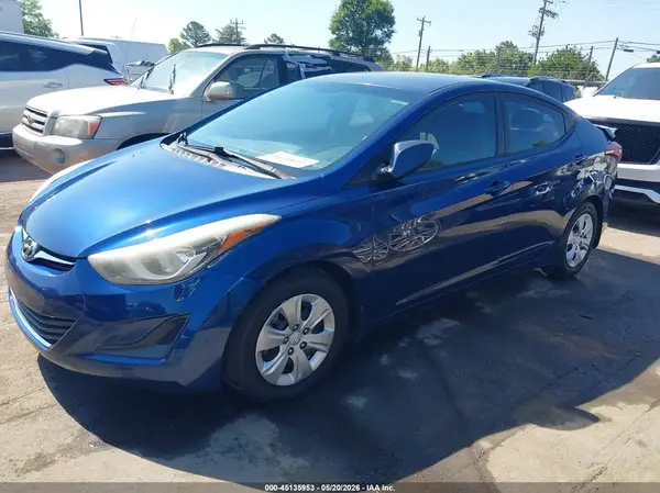 5NPDH4AE8GH782315 2016 HYUNDAI ELANTRA - Image 2