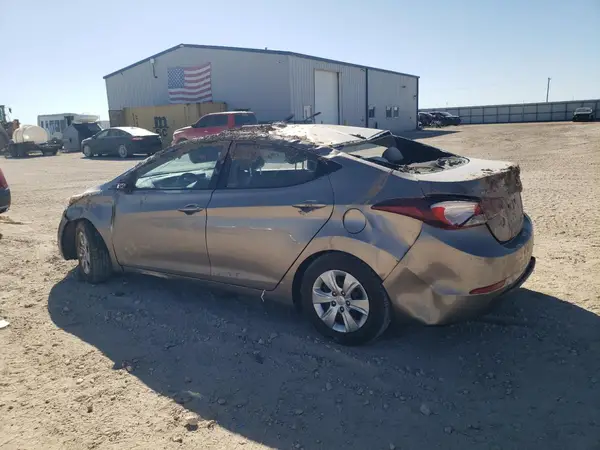 5NPDH4AE8GH782749 2016 HYUNDAI ELANTRA - Image 2