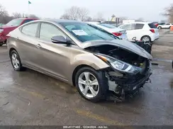 5NPDH4AE8GH782783 2016 HYUNDAI ELANTRA