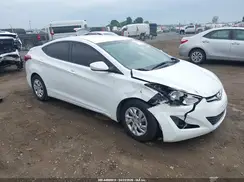 5NPDH4AE8GH783237 2016 HYUNDAI ELANTRA