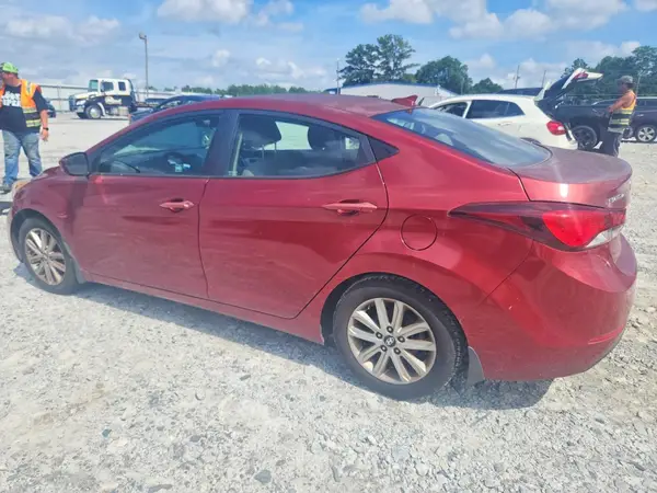 5NPDH4AE8GH785828 2016 HYUNDAI ELANTRA - Image 2