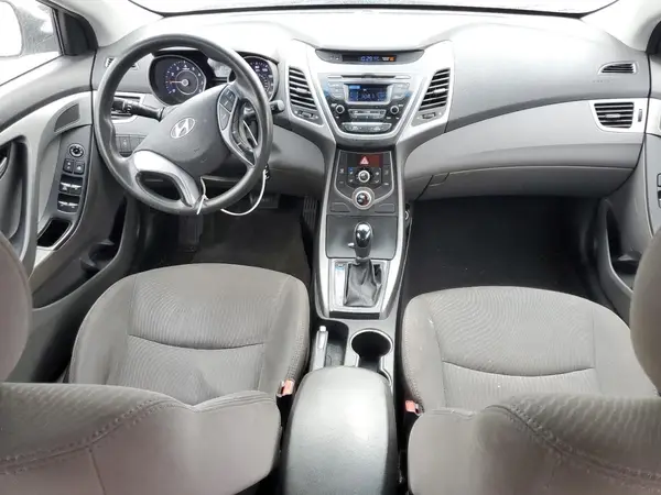 5NPDH4AE8GH786218 2016 HYUNDAI ELANTRA - Image 8