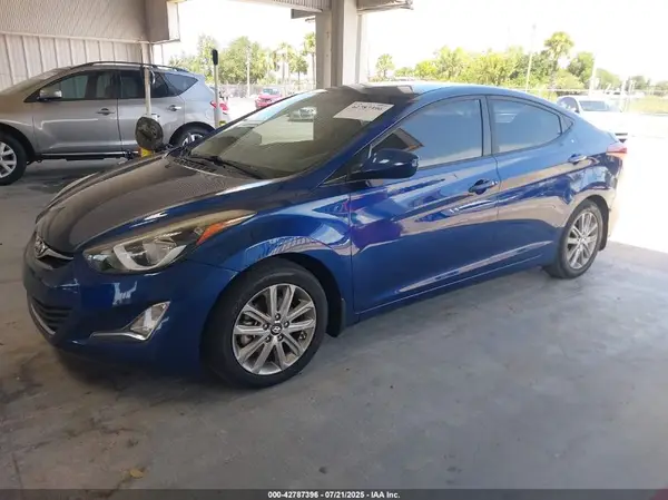 5NPDH4AE8GH786543 2016 HYUNDAI ELANTRA - Image 2