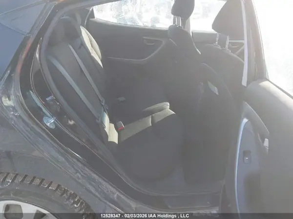 5NPDH4AE8GH786977 2016 HYUNDAI ELANTRA - Image 8