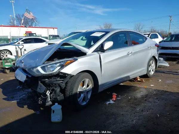 5NPDH4AE8GH787773 2016 HYUNDAI ELANTRA - Image 2