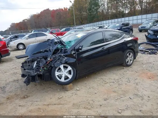 5NPDH4AE8GH788826 2016 HYUNDAI ELANTRA - Image 2