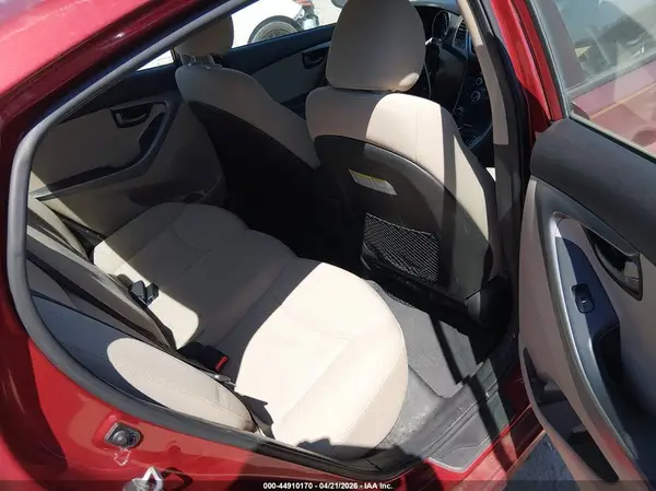 5NPDH4AE8GH791385 2016 HYUNDAI ELANTRA - Image 8
