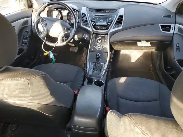 5NPDH4AE8GH794254 2016 HYUNDAI ELANTRA - Image 8