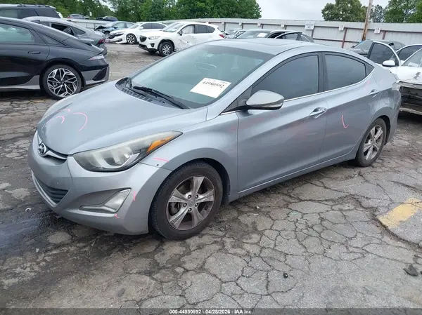5NPDH4AE8GH794786 2016 HYUNDAI ELANTRA - Image 2