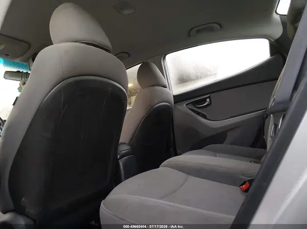 5NPDH4AE8GH795226 2016 HYUNDAI ELANTRA - Image 8