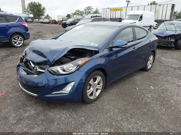 5NPDH4AE8GH797381 2016 HYUNDAI ELANTRA - Image 2