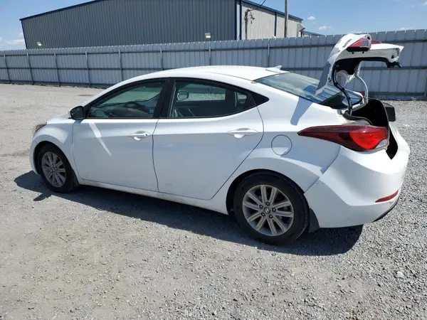 5NPDH4AE8GH797655 2016 HYUNDAI ELANTRA - Image 2
