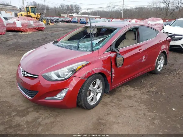 5NPDH4AE8GH798207 2016 HYUNDAI ELANTRA - Image 2