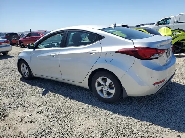 5NPDH4AE9FH644930 2017 HYUNDAI ELANTRA - Image 2