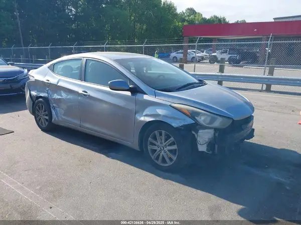 5NPDH4AE9GH653368 2016 HYUNDAI ELANTRA - Image 1