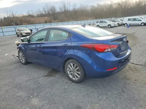 5NPDH4AE9GH653872 2016 HYUNDAI ELANTRA - Image 2