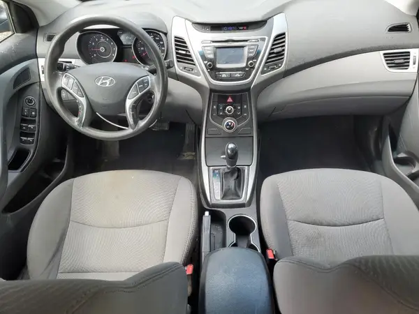 5NPDH4AE9GH654729 2016 HYUNDAI ELANTRA - Image 8
