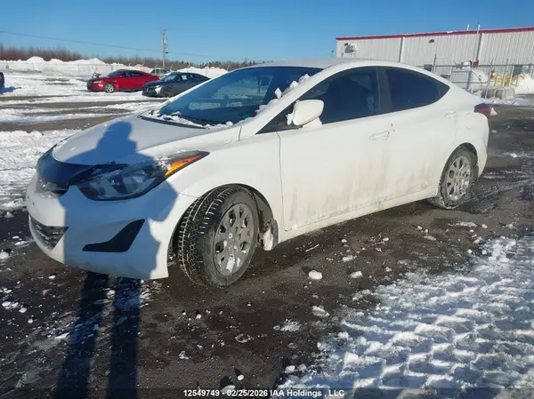 5NPDH4AE9GH656576 2016 HYUNDAI ELANTRA - Image 2