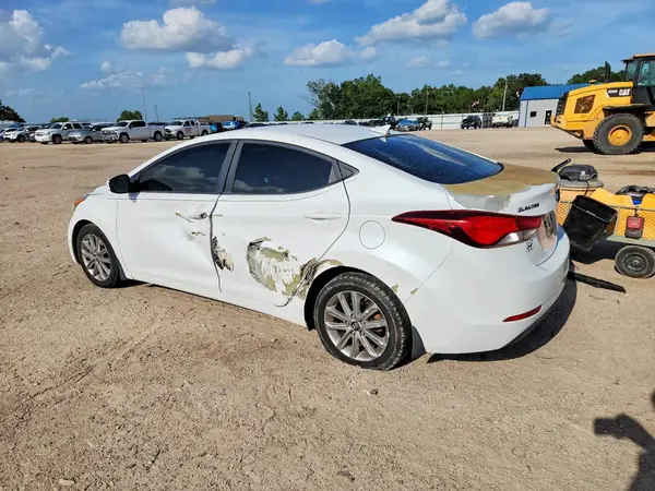 5NPDH4AE9GH657260 2016 HYUNDAI ELANTRA - Image 2
