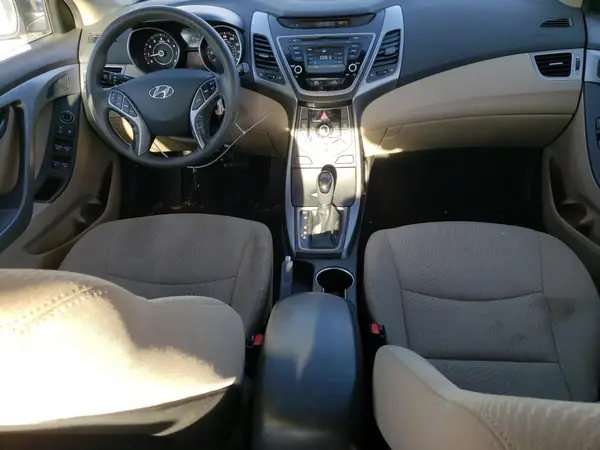 5NPDH4AE9GH658473 2016 HYUNDAI ELANTRA - Image 8