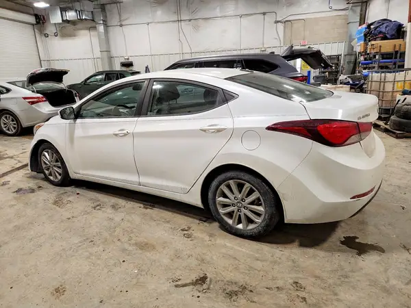 5NPDH4AE9GH658991 2016 HYUNDAI ELANTRA - Image 2