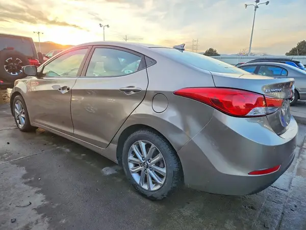 5NPDH4AE9GH659350 2016 HYUNDAI ELANTRA - Image 2