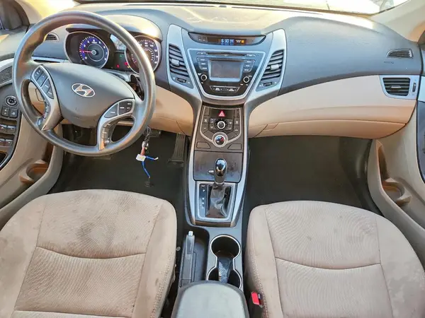 5NPDH4AE9GH659350 2016 HYUNDAI ELANTRA - Image 8