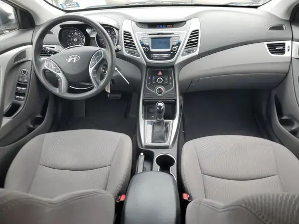 5NPDH4AE9GH662295 2016 HYUNDAI ELANTRA - Image 8