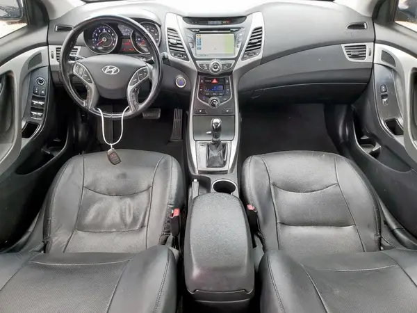 5NPDH4AE9GH662569 2016 HYUNDAI ELANTRA - Image 8