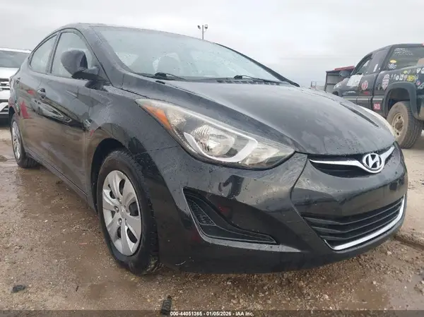 5NPDH4AE9GH663463 2016 HYUNDAI ELANTRA - Image 1