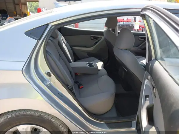5NPDH4AE9GH664144 2016 HYUNDAI ELANTRA - Image 8