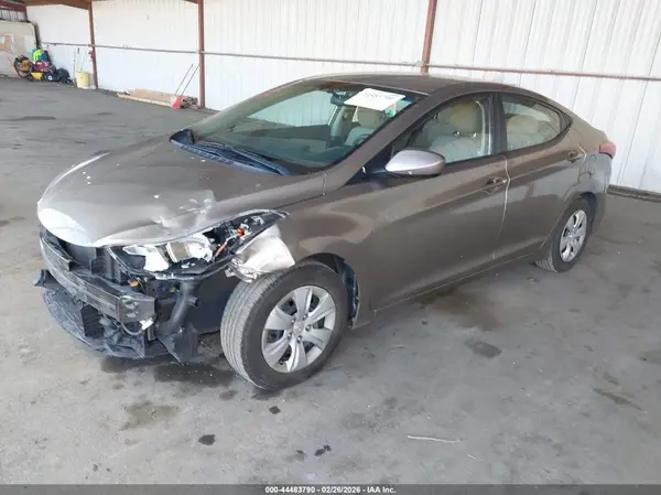 5NPDH4AE9GH664287 2016 HYUNDAI ELANTRA - Image 2