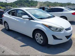 5NPDH4AE9GH665021 2016 HYUNDAI ELANTRA